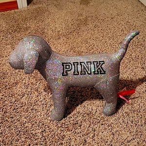 VS PINK 2017 Dog